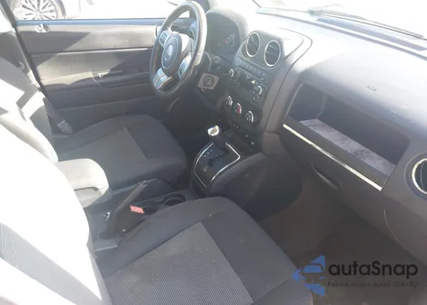 2013 Jeep Compass Latitude из США, поврежденный, VIN 1C4NJDEB8DD207450